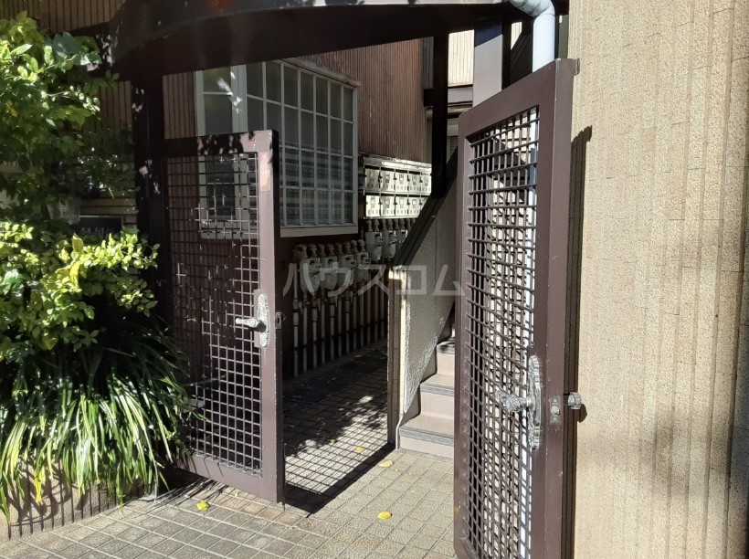 3/6 エントランス