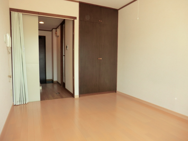 22/30 エントランス