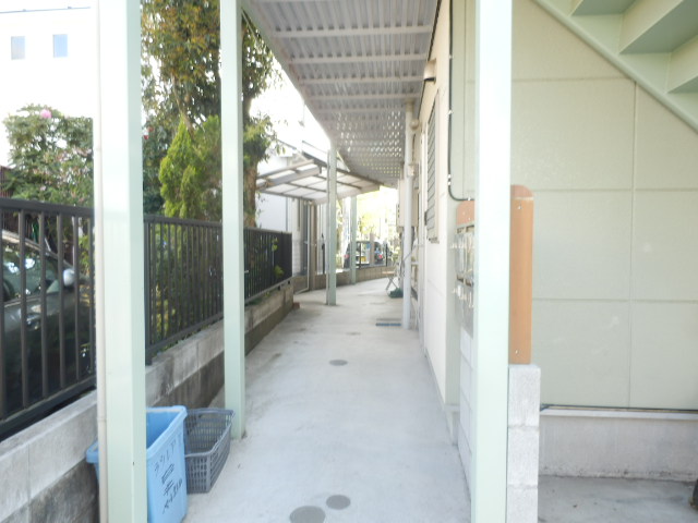 20/30 エントランス