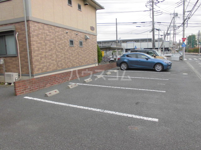 25/26 駐車場