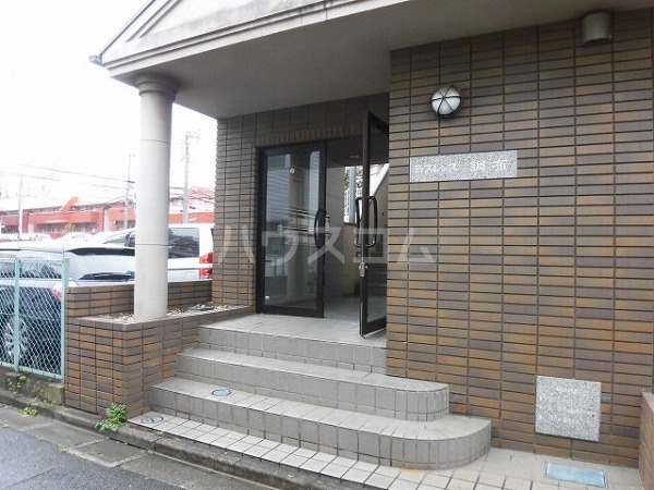 22/30 エントランス