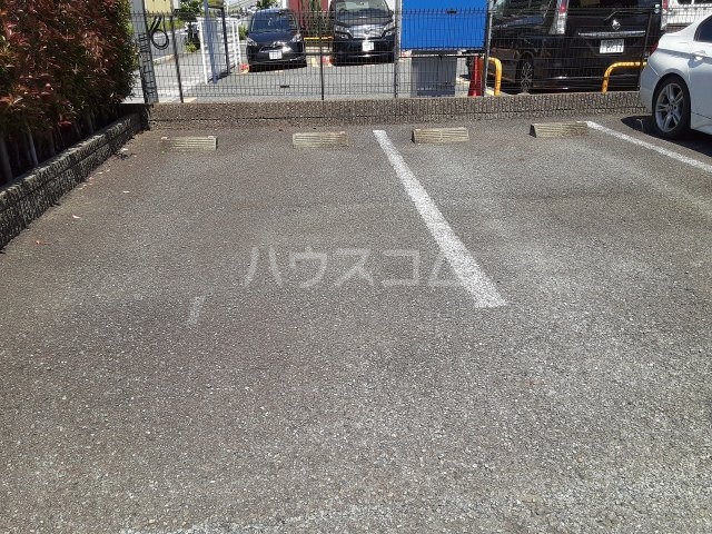 26/30 駐車場