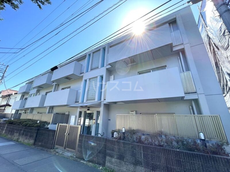 2/10 外観
