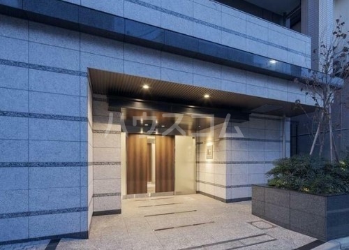 14/22 エントランス