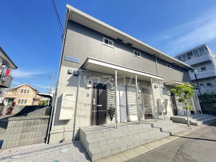 13/23 エントランス