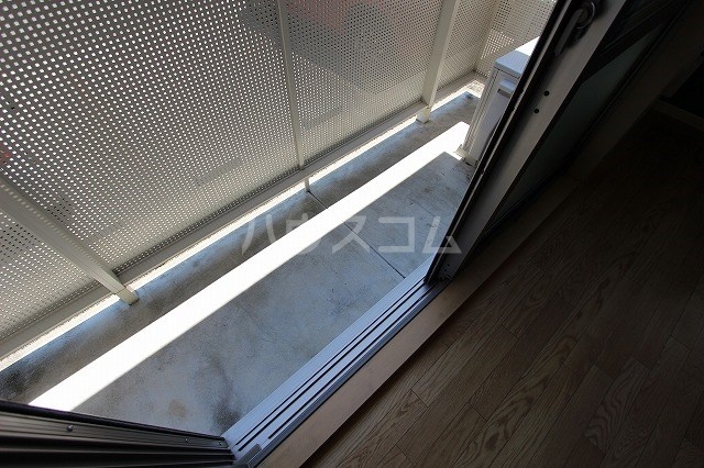 23/30 バルコニー