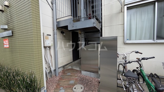 29/30 エントランス