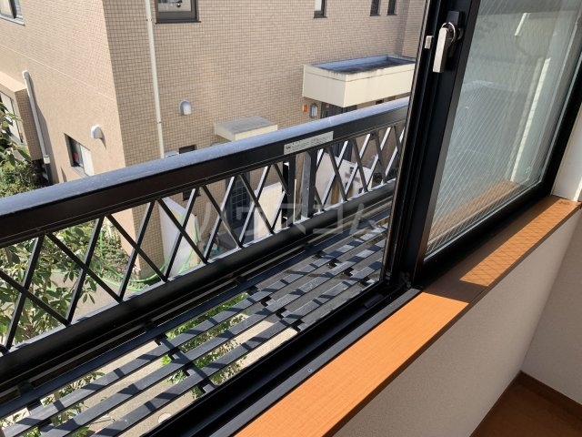 21/30 バルコニー