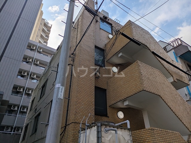 21/29 エントランス