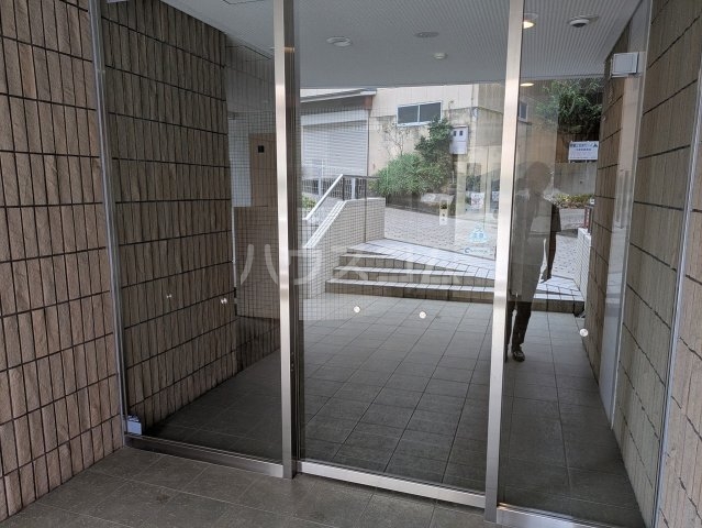 29/30 エントランス