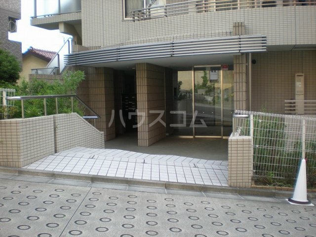 16/24 エントランス