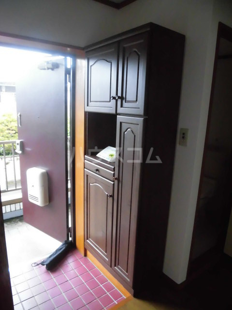 25/30 エントランス