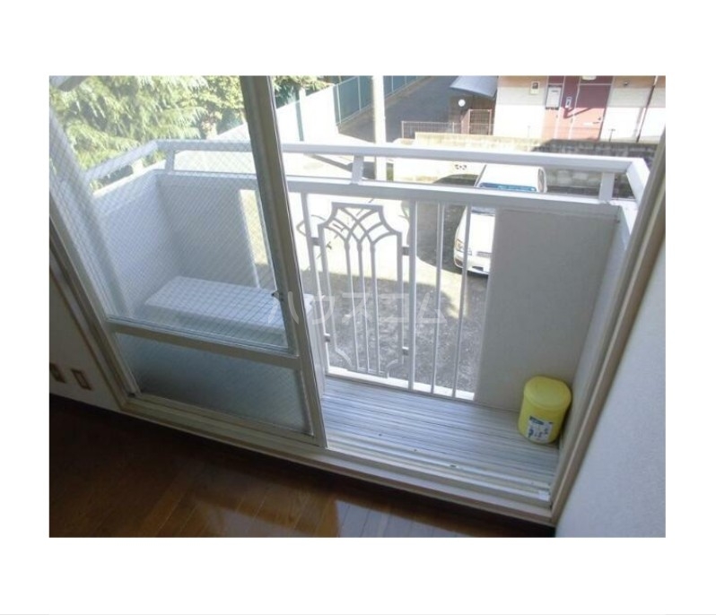 13/22 バルコニー