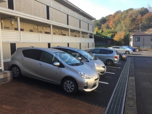 22/30 駐車場