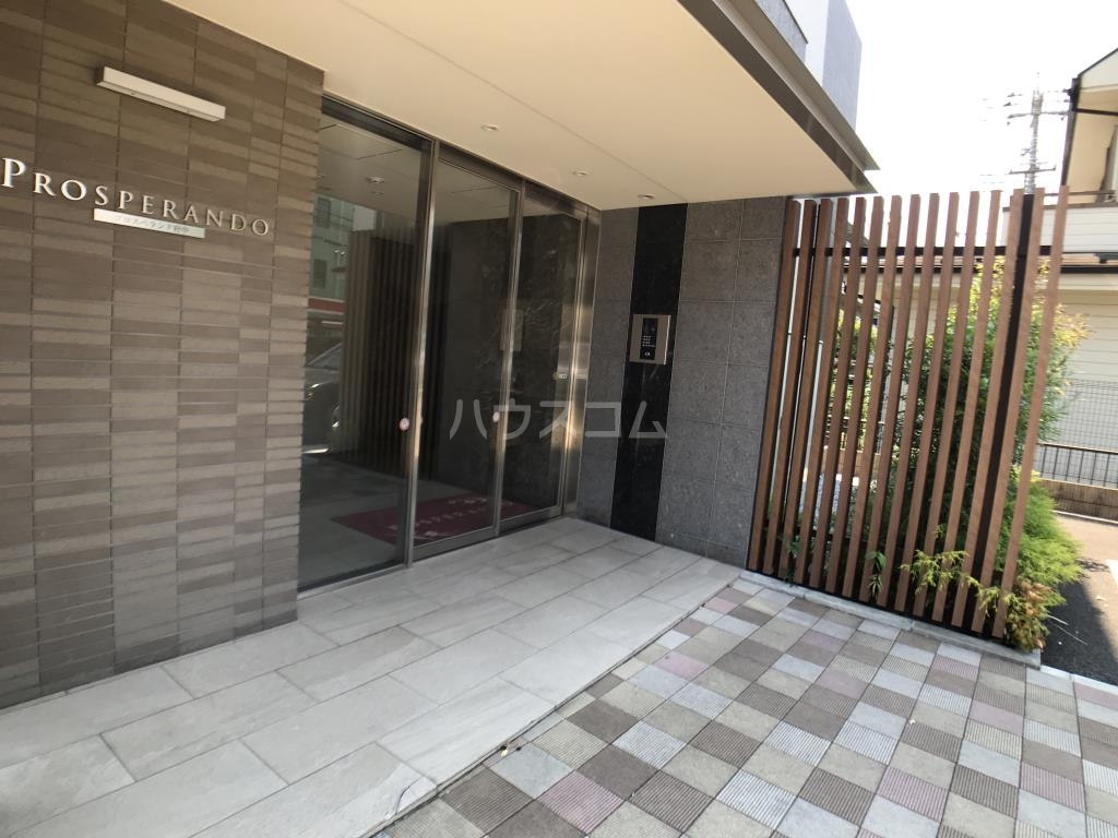 15/25 エントランス