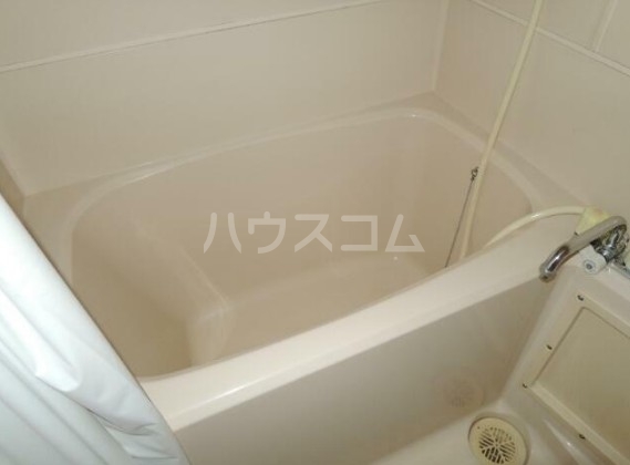 13/28 浴室