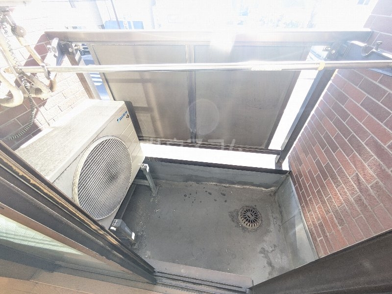 15/28 バルコニー