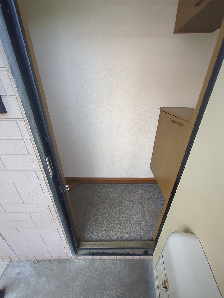 14/30 玄関