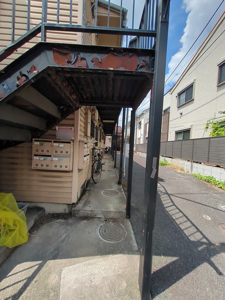 22/30 エントランス