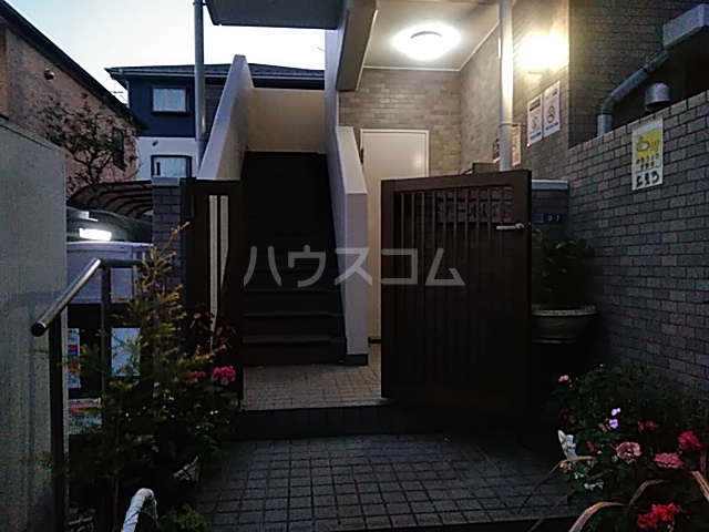 29/30 エントランス