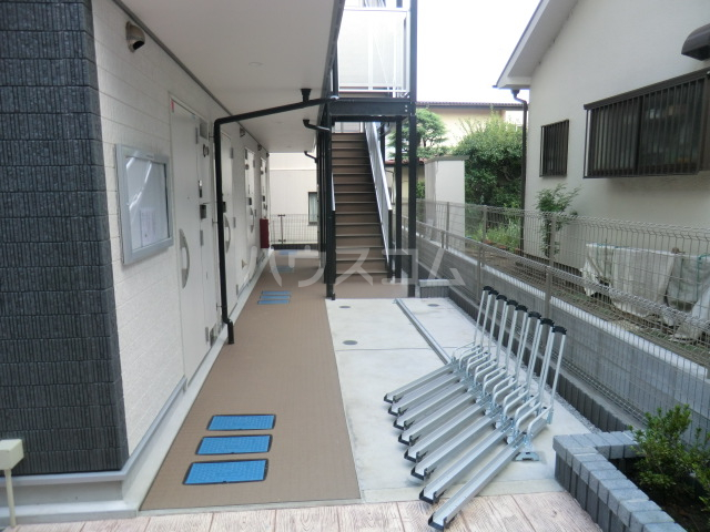 29/30 エントランス