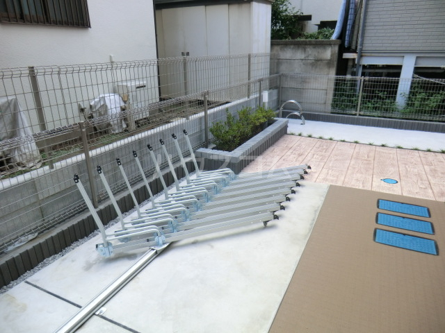 28/30 エントランス