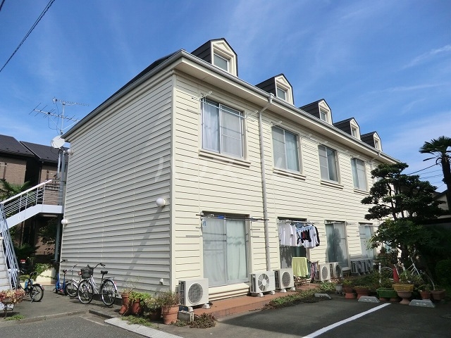 15/23 エントランス