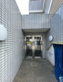 19/29 エントランス