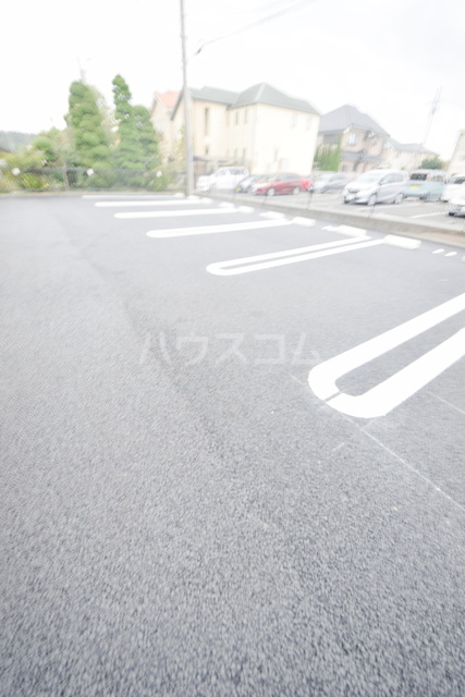 22/30 駐車場