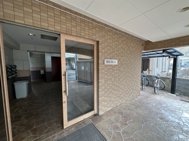 29/30 エントランス