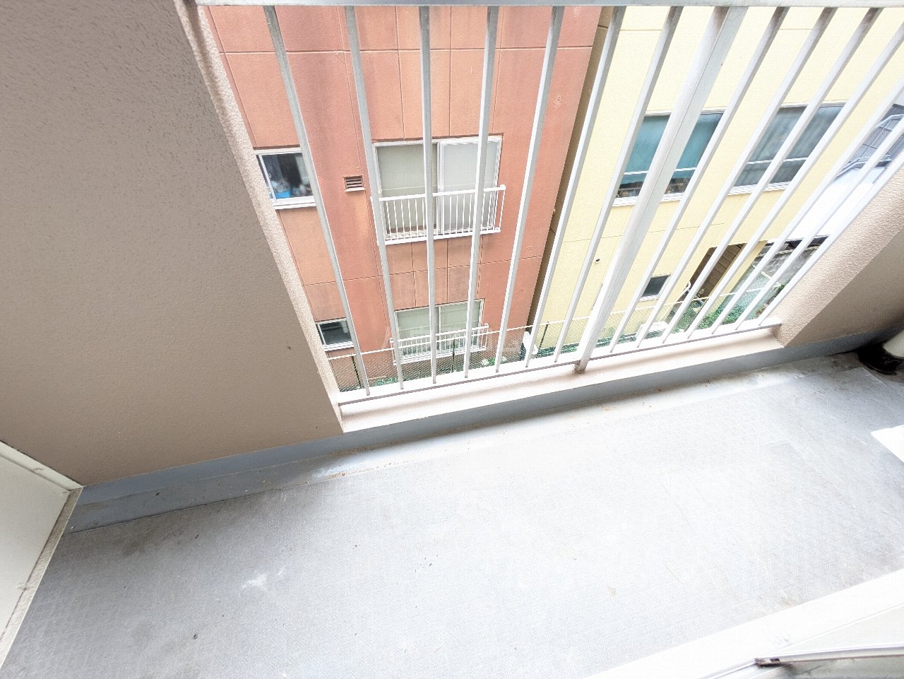 16/25 バルコニー