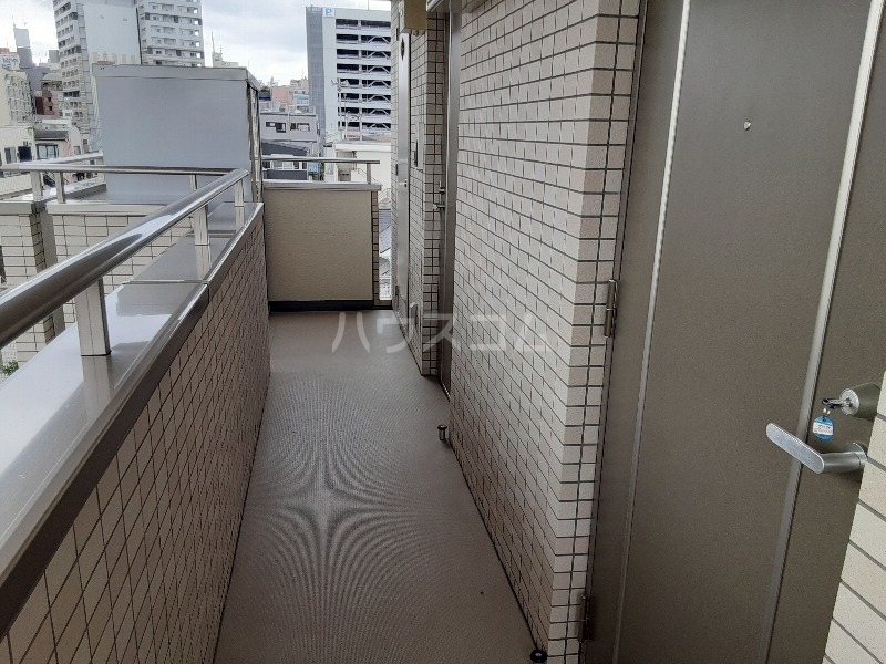 2/4 エントランス