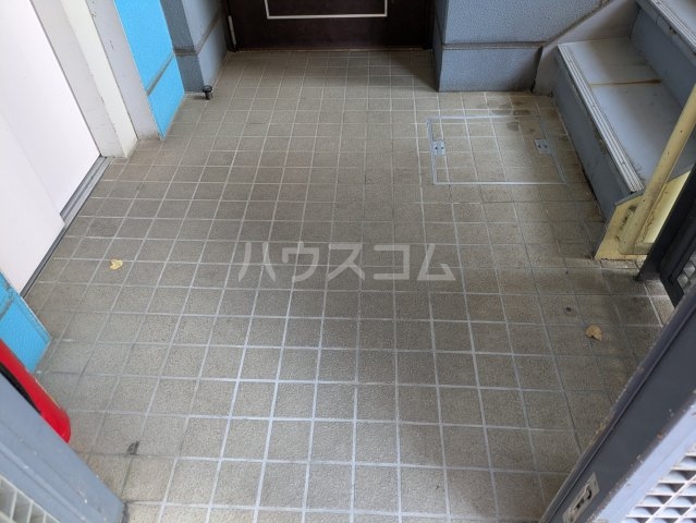 20/28 エントランス