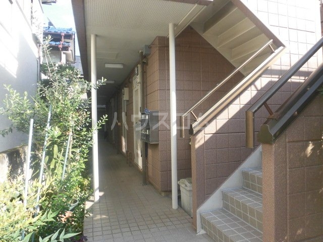 20/26 エントランス