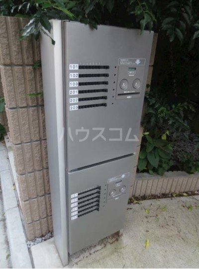 16/18 エントランス