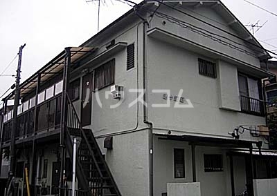 13/14 エントランス