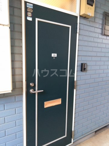 18/25 エントランス