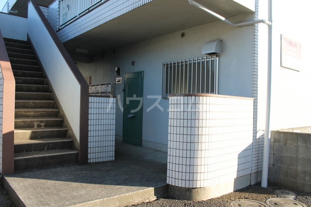 3/3 エントランス