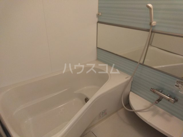 13/30 浴室