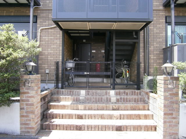 17/20 エントランス