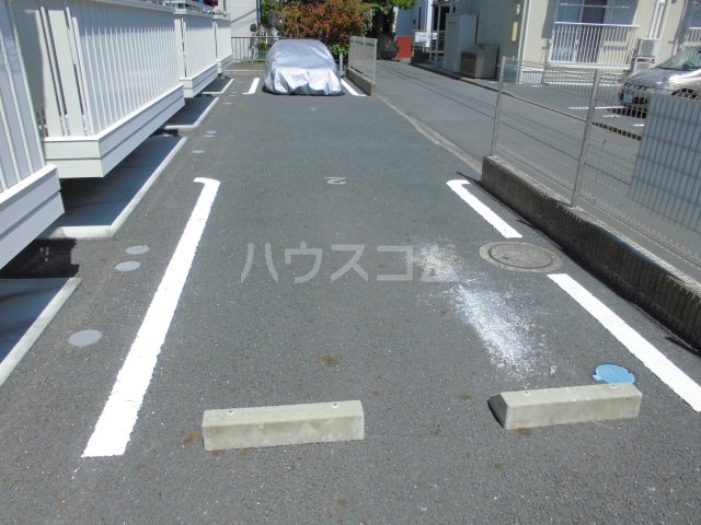 2/7 駐車場