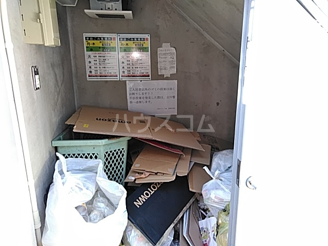 3/5 エントランス