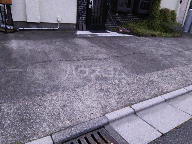 16/26 エントランス