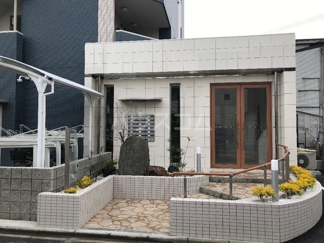 17/24 エントランス