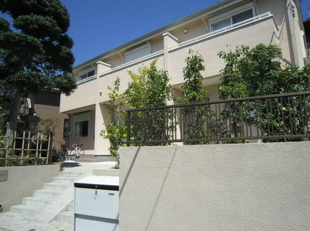 17/22 エントランス