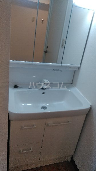 13/30 洗面