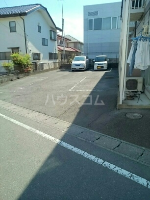 15/26 駐車場
