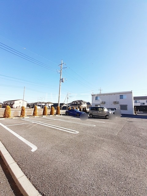 15/27 駐車場