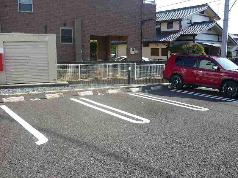 14/20 駐車場