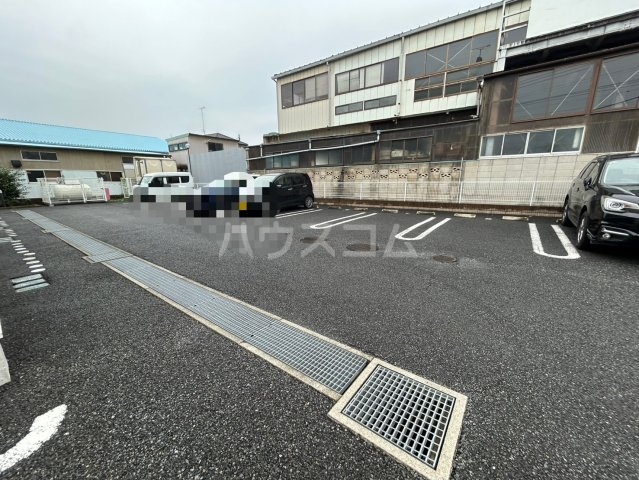 28/30 駐車場